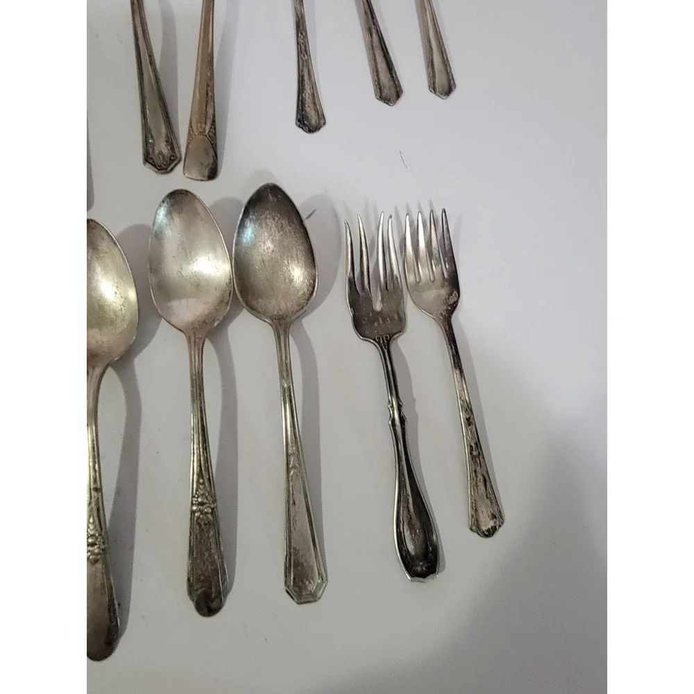 Vintage Silverware Lot for Craft Use 25 pc Stainless Silver Plate Various Brands